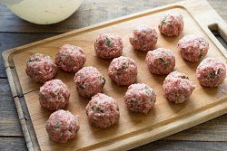 ЁЖИКИ МЯСНЫЕ ЗАМ ФЕРМА /ВЕС